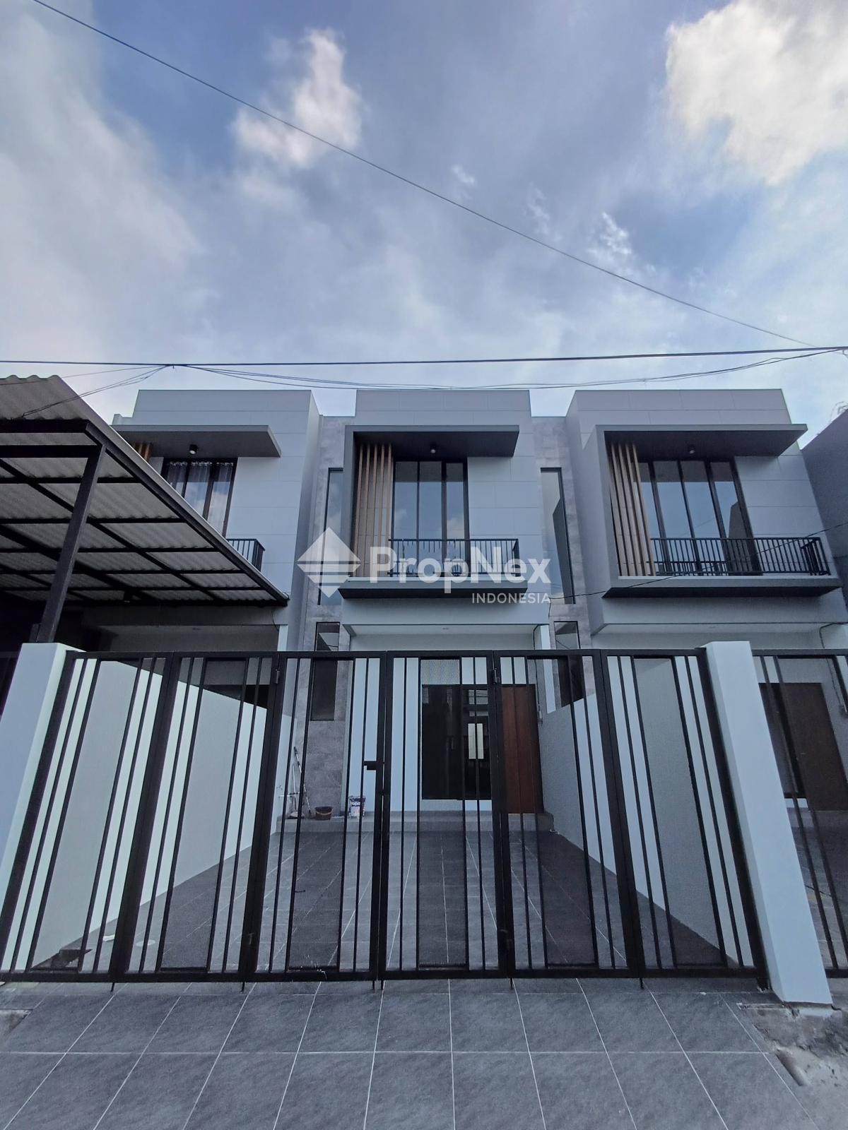 Rumah Lebak Arum Kenjeran Baru Gress